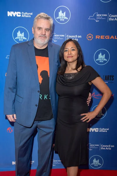 2023 Sinema NYC Festivali. 5 Ağustos 2023, New York, ABD: Bill McDonald ve Anna Capunay 5 Ağustos 2023 'te New York' un Queens ilçesindeki Regal UA Midway Tiyatrosu 'nda düzenlenen 2023 Sinema NYC Festivali' ne katıldılar. 