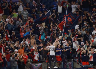 Lig Kupası: Queretaro, New England 'a karşı. 07 Ağustos 2023, Boston, Massachusetts, ABD: Esmir Bajraktareviç (New England), Queretaro ile New England arasındaki futbol maçında takım oyuncularıyla yaptığı golü kutluyor