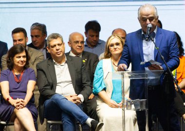 (Lula Rio 'daki Saf ve Uygulamalı Matematik Enstitüsü' nü ziyaret etti. 10 Ağustos 2023, Rio de Janeiro, Brezilya: Brezilya Cumhurbaşkanı Luiz Inacio Lula da Silva, Rio de Janeiro Belediye Başkanı Eduardo Paes ile birliktedir.