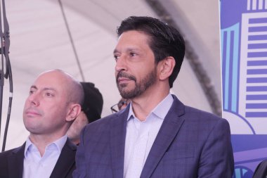 Tarcisio ve Nunes Sao Paulo 'daki The Town çalışmalarını ziyaret ederler. 10 Ağustos 2023, Sao Paulo, Brezilya: Sao Paulo Valisi, Tarcisio de Freitas, Sao Paulo Belediye Başkanı Ricardo Nunes eşliğinde Perşembe (10) günü The Town 'a yaptığı ziyarette) 