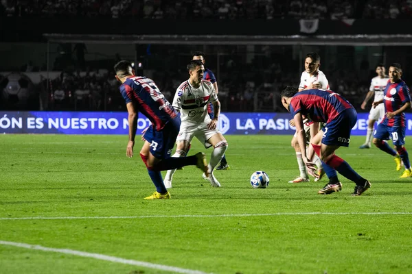 Sao Paulo (SP), Brezilya 08 / 10 / 2023 - Arjantinli Sao Paulo ile San Lourenzo arasında oynanan maçta bu Perşembe gecesi Morumbi Stadyumu 'nda Copa Sul Americana için geçerli olacak.. 