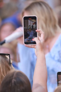 Kelsea Balleri Today Show 'da canlı performans sergiliyor. Agost 11, 2023, New York, ABD: Kelsea Ballerin, Rockefeller Center 'daki Citi Konser Serisi' nde canlı performans sergiliyor.. 