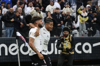 Sao Paulo (SP), 08 / 13 / 2023 - Corinthians x Coritiba - Corinthians x Coritiba tarafından Corinthians ve Coritiba arasında oynanan maçta alınan gol bu Pazar öğleden sonra Arena Corinthians, Sao Paulo 'nun doğu bölgesinde oynanan Brezilya Şampiyonası için geçerli (13)..