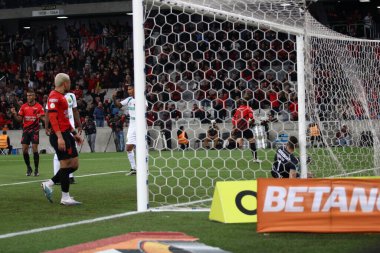 CURITIBA (PR), Brezilya 15 / 08 / 2023 - Cannotico 'nun 2023 Brezilya Şampiyonası' nın 19 'uncu turunda Cuiaba' ya karşı attığı golü kutluyor - adil (15))