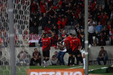 CURITIBA (PR), Brezilya 15 / 08 / 2023 - Cannotico 'nun 2023 Brezilya Şampiyonası' nın 19 'uncu turunda Cuiaba' ya karşı attığı golü kutluyor - adil (15)) 