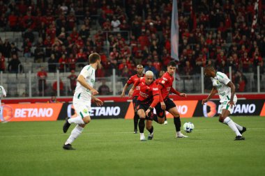 CURITIBA (PR), Brazil 08 / 15 / 2023 - Athletico Pr ve Cuiaba arasındaki maçın başlatılması 2023 Brezilya Şampiyonası 'nın 19' uncu turu için geçerli, Salı gecesi Ligga Arena 'da (15)) 