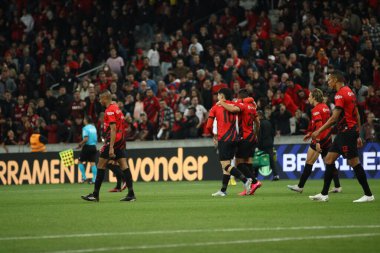 CURITIBA (PR), Brazil 08 / 15 / 2023 - Athletico Pr ve Cuiaba arasındaki maçın başlatılması 2023 Brezilya Şampiyonası 'nın 19' uncu turu için geçerli, Salı gecesi Ligga Arena 'da (15))