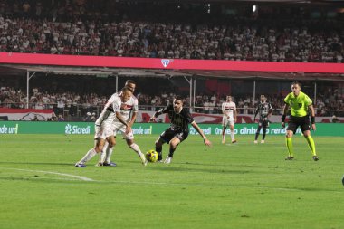 Sao Paulo (SP), Brezilya 08 / 16 / 2023 - Sao Paulo ve Corinthians arasındaki maç bu Çarşamba gecesi Sao Paulo 'nun güney bölgesinde Estadio do Morumbi' de düzenlenen 2023 Copa do Brasil maçında geçerli oldu.
