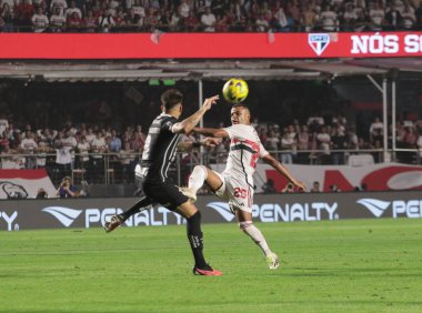 Sao Paulo (SP), Brezilya 08 / 16 / 2023 - Sao Paulo ve Corinthians arasındaki maç bu Çarşamba gecesi Sao Paulo 'nun güney bölgesinde Estadio do Morumbi' de düzenlenen 2023 Copa do Brasil maçında geçerli oldu.