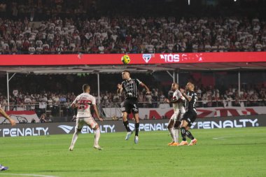 Sao Paulo (SP), Brezilya 08 / 16 / 2023 - Sao Paulo ve Corinthians arasındaki maç bu Çarşamba gecesi Sao Paulo 'nun güney bölgesinde Estadio do Morumbi' de düzenlenen 2023 Copa do Brasil maçında geçerli oldu.