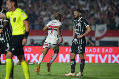 Sao Paulo (SP), Brezilya 08 / 16 / 2023 - Lucas Moura, 2023 Copa do Brasil yarı finalinin ikinci ayağı için geçerli olan Sao Paulo ve Corinthians arasındaki maçta golünü kutluyor