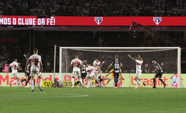 Sao Paulo Brazílie 2023 Hráči Slaví Lucasův Gól Během Zápasu — Stock fotografie