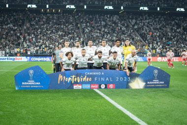 Brezilya, Sao Paulo - 22 Ağustos 2023: Corinthians ve Estudiantes arasındaki maç, Copa Conmebol Sudamericana 2023 çeyrek finalinin ilk ayağı için geçerlidir.