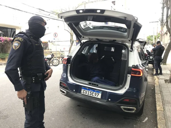 Policía Detiene Traficantes Drogas Cracolandia Agosto 2023 Sao Paulo Brasil —  Fotos de Stock