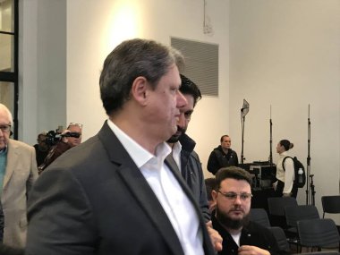 Cracolandia 'da yeniden canlandırma üzerine tartışmalar. 29 Ağustos 2023, Sao Paulo, Brezilya: Sao Paulo Valisi, Tarcisio de Freitas merkez bölgede yeniden canlandırma konulu bir tartışmaya katıldı. 