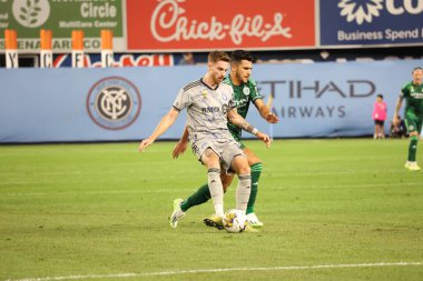 New York, ABD - 30 Ağustos 2023 MLS Normal Sezonu, NYCFC vs CF Montreal. New York, Bronx 'taki Yankee Stadyumu' nda, Major League Soccer (MLS) için geçerli olan NYCFC ve CF Montreal arasında oynanan futbol maçı