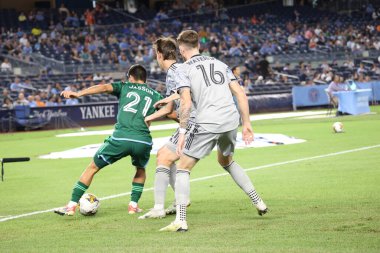 New York, ABD - 30 Ağustos 2023 MLS Normal Sezonu, NYCFC vs CF Montreal. New York, Bronx 'taki Yankee Stadyumu' nda, Major League Soccer (MLS) için geçerli olan NYCFC ve CF Montreal arasında oynanan futbol maçı