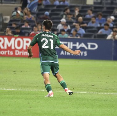 2023 MLS Normal Sezon: NYCFC Montreal 'e karşı. 30 Ağustos 2023. New York, ABD: Bronx 'taki Yankee Stadyumu' nda Major League Soccer (MLS) için geçerli olan NYCFC ve CF Montreal arasında oynanan futbol maçında golü atan ve bunu kutlayan Andres Jasson