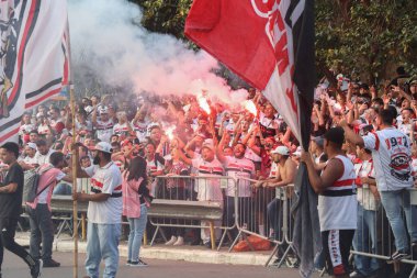 SAO PAULO (SP), Brezilya 08 / 31 / 2023 - Cicero Pompeu de Toledo (Morumbi) 'da Copa Sudamericana çeyrek finallerinin ikinci ayağı için LDU ve Sao Paulo Paulo takımlarının gelişi),