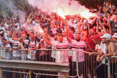 SAO PAULO (SP), Brezilya 08 / 31 / 2023 - Cicero Pompeu de Toledo (Morumbi) 'da Copa Sudamericana çeyrek finallerinin ikinci ayağı için LDU ve Sao Paulo Paulo takımlarının gelişi),