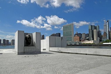 Roosevelt Hope Anıtı, Queens 'te. 30 Ağustos 2023, Queens, New York, ABD: Franklin D. Roosevelt Dört Özgürlükler Parkı, Franklin D. Roosevelt 'in 4 dönümlük anısına düzenlenen 4 dönümlük bir anıttır.