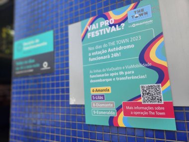 1 Eylül 2023 - Sao Paulo, Brezilya: Sao Paulo 'daki Kasaba Festivali' ne gidenler için ulaşım rehberi. Yarın başlayacak olan Şehir Festivali 'nin posterleri Companhia Paulista de Trenpolitano' ya asılacak.