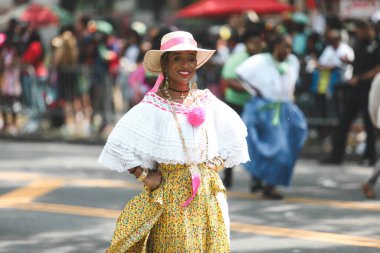 Batı Hindistan Günü Geçidi. 4 Eylül 2023, New York, ABD: Batı Hint Amerikan Karnavalı veya New York Karnavalı, Crown Heights, Brooklyn, New York 'ta Eylül ayının ilk pazartesi günü düzenlenen yıllık Batı Hint kültürünün kutlamasıdır. 