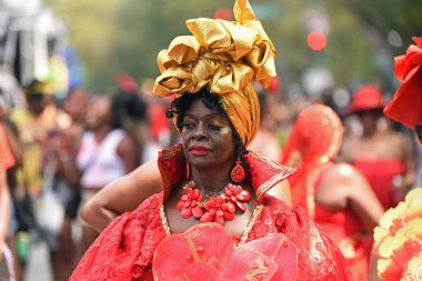 Batı Hindistan Günü Geçidi. 4 Eylül 2023, New York, ABD: Batı Hint Amerikan Karnavalı veya New York Karnavalı, Crown Heights, Brooklyn, New York 'ta Eylül ayının ilk pazartesi günü düzenlenen yıllık Batı Hint kültürünün kutlamasıdır. 