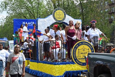 Batı Hindistan Günü Geçidi. 4 Eylül 2023, New York, ABD: Batı Hint Amerikan Karnavalı veya New York Karnavalı, Crown Heights, Brooklyn, New York 'ta Eylül ayının ilk pazartesi günü düzenlenen yıllık Batı Hint kültürünün kutlamasıdır. 