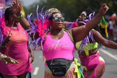 Batı Hindistan Günü Geçidi. 4 Eylül 2023, New York, ABD: Batı Hint Amerikan Karnavalı veya New York Karnavalı, Crown Heights, Brooklyn, New York 'ta Eylül ayının ilk pazartesi günü düzenlenen yıllık Batı Hint kültürünün kutlamasıdır. 