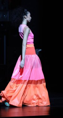 NYFW: A. Potts Parade at HFR 16. Geleneksel Moda Şovu ve Moda Ödülleri. 2005 Eylül 2023, Harlem, New York, ABD: A. Potts Parade, HFR 16. Yıllık Moda ve Moda Ödülleri sırasında New York 'taki Apollo Tiyatrosu' nda gerçekleşti.