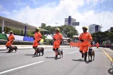 NATAL (RN), Brezilya 07 / 09 / 2023 - 7 Eylül 'de Natal RN' de düzenlenen sivil askeri geçit törenine, başkentin doğusundaki Petropolis mahallesindeki sivil meydandaki AMAN öğrencileri katıldı.