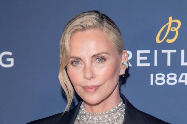 Yolculuk için Breitling x Charlize Theron Navitimer. 6 Eylül 2023, New York, New York, ABD: Charlize Theron, Breitling x Charlize Theron Navitimer 'a katılmaktadır. 