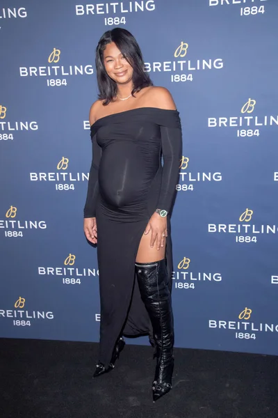 Yolculuk Için Breitling Charlize Theron Navitimer Eylül 2023 New York — Stok fotoğraf