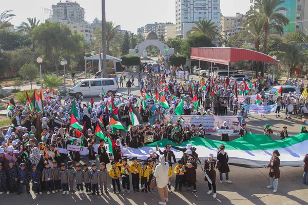 Палестинские Дети Участвуют Скаутском Шествии Посвященном Годовщине Ухода Израиля Газы — стоковое фото