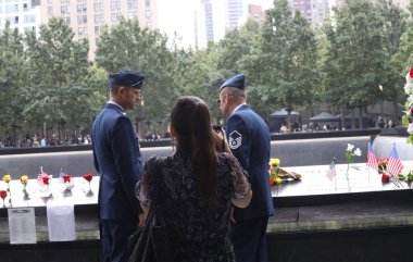 11 Eylül Anma Töreni 22. Yıldönümü New York 'ta. 11 Eylül 2023, New York, ABD: 11 Eylül Anma Töreni 'nin 22. Yıldönümü ABD Başkan Yardımcısı Kamala Harris' in katılımıyla New York 'ta gerçekleşti.