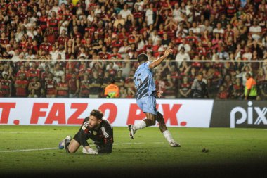 Cariacica (ES), Brezilya - 13 Eylül 2023: Atletico Paranaense takımından Caca, Athletico Paranaense ile Athletico Paranaense arasında oynanan ve 2023 Brezilya Futbol Şampiyonası 'nın 23. Raundunda geçerli olan maçta gol attı ve kutluyor.