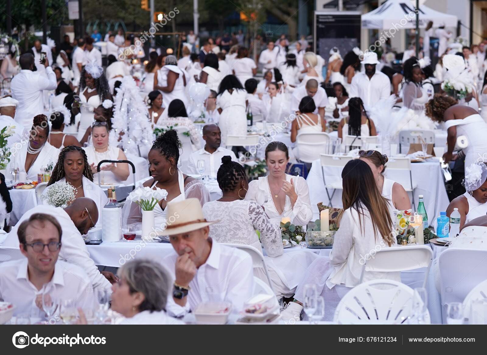 Diner Blanc Nyc 2023 September 2023 Manhattan New York Usa Stock