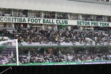 Coritiba (PR) - 14 Eylül 2023: Brezilya Futbol Şampiyonası 2023. Coritiba, Bahia - Coritiba taraftarları, 2023 Brezilya Şampiyonası 'nın 23. turunda Coritiba ile Bahia arasında Couto Pereira çimenliğinde oynanan karşılaşmada. 
