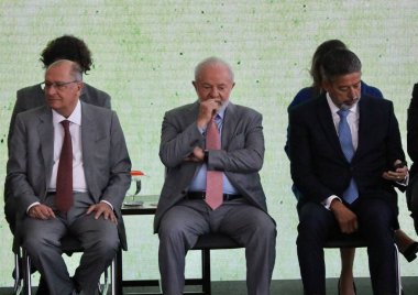 Brasilia (DF), 14 Eylül 2023 - Brasilia 'daki Palacio do Planalto' da: Geleceğin Yakıt Programının İmza Töreni Tasarısı.