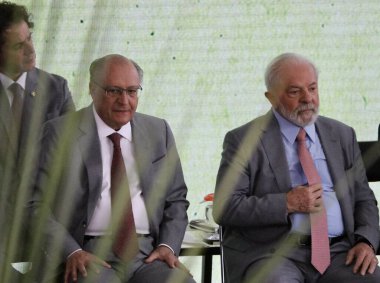 Brasilia (DF), 14 Eylül 2023 - Brasilia 'daki Palacio do Planalto' da: Geleceğin Yakıt Programının İmza Töreni Tasarısı.