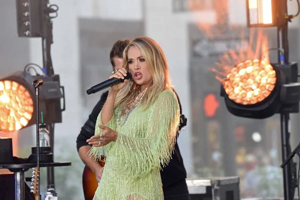 2023年9月14日 美国纽约 安德伍德 Carrie Underwood 在今天的节目中表演 美国乡村音乐表演者凯莉 安德伍德在电视歌唱比赛中获胜 — 图库照片