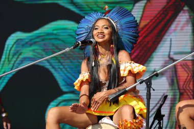 Sao Paulo (SP), Brezilya 09 / 16 / 2023 Lucas Estrela 'nın katılımıyla Suraras do Tapajos grubu. Yerli Kadınlar Derneği Tapajos, Carimbo 'yu kadın sesi yankılamak için bir araç olarak kullanır. 