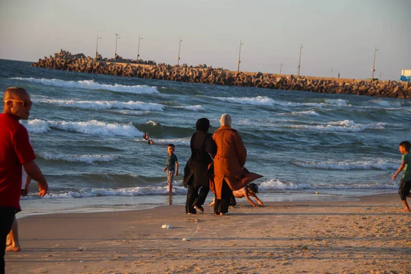 Palestinians Have Fun Sea Gaza Port September 2023 Gaza Palestine — Stock Photo, Image