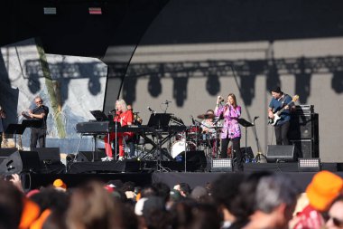 Sao Paulo (SP), Brezilya 09 / 17 / 2023 Marcos Valle Show, Joyce Moreno ve Ceu 'nun katılımıyla, 17 Eylül 2023 tarihinde Sao Paulo' daki Latin Amerika Anıtı 'nda düzenlenen 2023 Coala Festivali' ne katıldı..