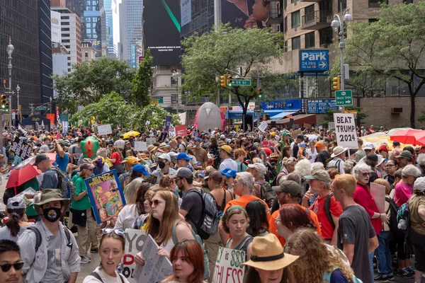 Сентября 2023 Нью Йорк Сша Тысячи Маршируют Нью Йорке Требуя — стоковое фото