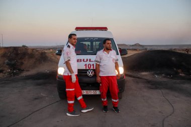 Filistinliler sınır şeridindeki çatışmalara katılıyorlar. P19 Eylül 2023, Gazze, Filistin: Filistinliler, işgal ile Gazze Kenti sınır şeridinde meydana gelen çatışmalara katıldılar