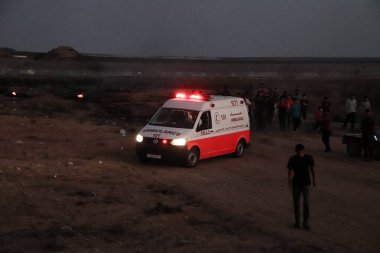 Filistinliler sınır şeridindeki çatışmalara katılıyorlar. P19 Eylül 2023, Gazze, Filistin: Filistinliler, işgal ile Gazze Kenti sınır şeridinde meydana gelen çatışmalara katıldılar