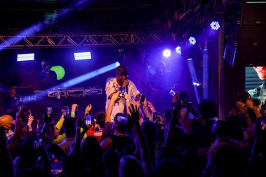 Sao Paulo (SP), Brezilya 09 / 18 / 2023 - Başrolde Lucas Peteado ve Juan Paiva, Claudinho ve Bochecha 'nın hikayesini anlatan 