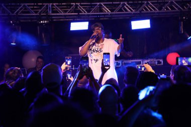 Sao Paulo (SP), Brezilya 09 / 18 / 2023 - Başrolde Lucas Peteado ve Juan Paiva, Claudinho ve Bochecha 'nın hikayesini anlatan 